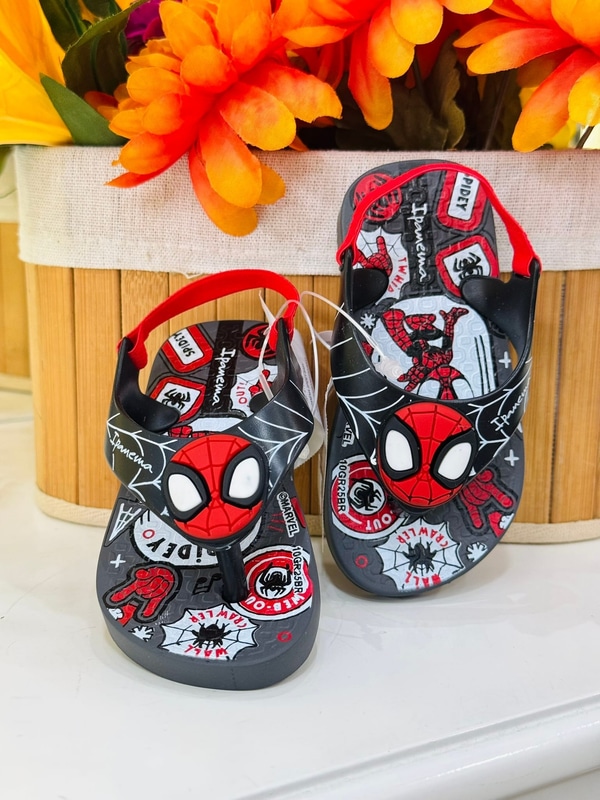 Grendene sandalia niño spiderman